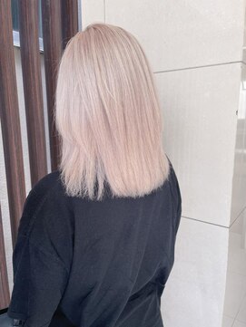 ジゼル(gisele) (稲毛)white blond