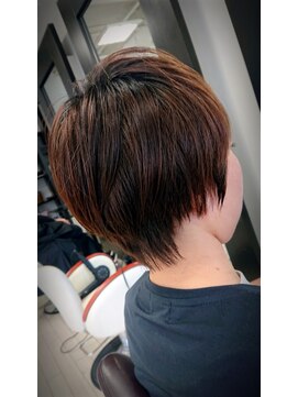 イートンクロップガーデン(Eton Crop Garden) 【30～40代】itou ショートボブスタイル