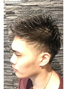 バーバークラシックス(BARBER CLASSICS) ツーブロ×ショートパーマ