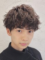 フィフス 原宿(fifth)&nbsp;ツイストスパイラルパーマ刈り上げツーブロックメンズパーマ