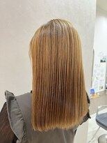 ヘアアンドメイク 心座(hair&make)&nbsp;ハイトーンでも美しく　福田昌子