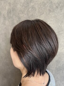 オーガニック ヘアサロン クスクス(organic hair salon kusu kusu) 耳掛けボブ×くすみ
