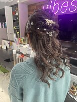 バイブス バイ ケンジ(vibes by KENJE)&nbsp;ハーフアップ　ヘアアレンジ