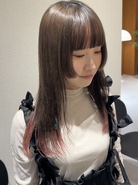 ヤイエ 青山店(yiye) ミディアム/レイヤーカット/ベージュカラー/ストレート