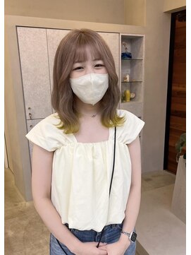 アム(am) 切りっぱなしボブグレージュボブミルクティーベージュボブ