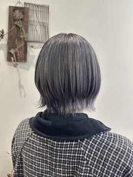 ロア バイ シズク センター南(LOA by sizuk) くびれウルフ×グレージュ
