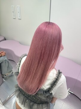 ジーナリア(Xena ria) 《rena》ホワイトピンク