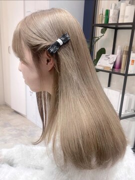 ニトバイアンキシム(nit by ahnkism) 外国人風ミルクティーベージュケアブリーチ堀江