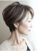 白髪ぼかし/イメチェンヘアスタイル/前髪カタログ/ショートボブ