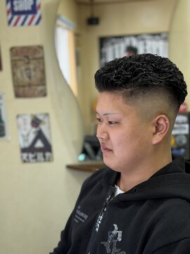 バーバーサトウ(BARBER SATO) 極道パーマ