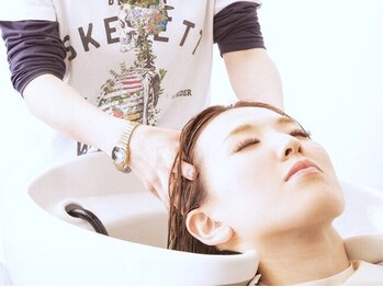 ヘアーメイク リィリィ(hair make riri)の写真/【カット+シャンプー+クイックSPA ¥4300→¥3000】日々の疲れを癒すリラックスタイムで至福のひとときを…◇