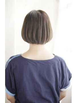 シュシュット(chouchoute) 吉祥寺3分/夏のイメチェン耳かけ毛先パーマフォギーベージュ/027