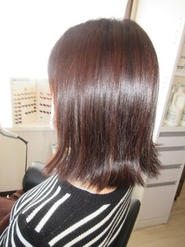 コア フィール ア デイ(COIFFURE A DAY) 【M3D見附今町】外ハネボブ
