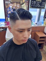 シックスバーバーショップ(SIX BARBER SHOP)&nbsp;ザイドパート　スキンフェード