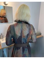 チーカ(chica)&nbsp;抜きっぱなしblond × 裾カラー