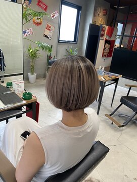 ライク(Like) シャドールーツ
