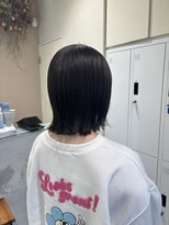 アローム(alom) イメチェン/ホワイトブロンド/外ハネボブ/美髪/茅ヶ崎