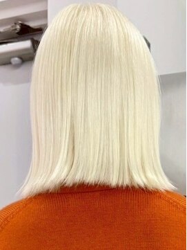 ウィコ 新宿(WICO) ブロンド[新宿駅/ホワイトブロンド/イメチェン/美髪]