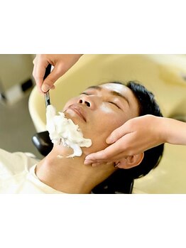 理容のプロによる顔そり・眉カットで印象UP！身だしなみもトータルで整うグルーミング対応サロン