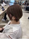 ショートボブ
