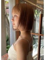 トリコ アヴェダ ららテラス北綾瀬(tricot AVEDA) 柔らかベージュ/切りっぱなしボブ/ショートボブ