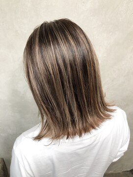 キュー(cue) 【cue】ナチュラルコントラストハイライト