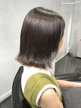 ラブクロムトーキョー オモテサンドウ(LOVECHROME OMOTESANDO) ショコラベージュメルティカラー☆くびれヘアカールベビーバング