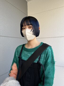 ヘアーアイストゥーレ(HAIR ICI TRE) ステップカットミニボブ