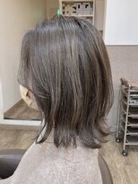 アルターリール(aL ter Rire)&nbsp;おしゃれ女子ウルフヘア/レイヤーボブ/イヤリングカラー／鎌取