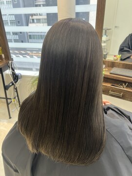 イコール 銀座(equal) オリーブグレージュ