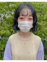 ツイギー 宮西店(TWiGGY) ブラックカラーとパーマスタイル