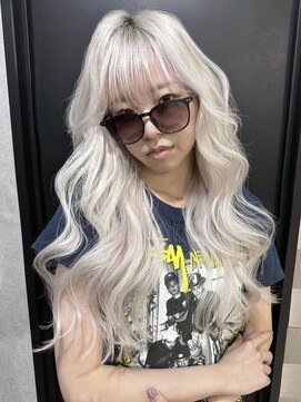 ロウル 渋谷(LOWRL) ホワイトロング/ブリーチ/シールエクステ