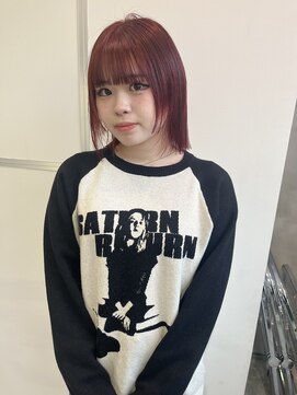 イル(ill) ボブ レッドカラー ブリーチ 大須