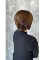 ヘアアンドメイク ムーア(Muuua) 前下りショートボブ