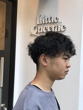 リトルクイニー(LittleQueenie) 縦落ちツイストスパイラルパーマ