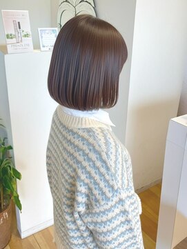 アビエクレール 河内花園(abije claire) ナチュラル艶感ストレートボブ【河内花園駅】