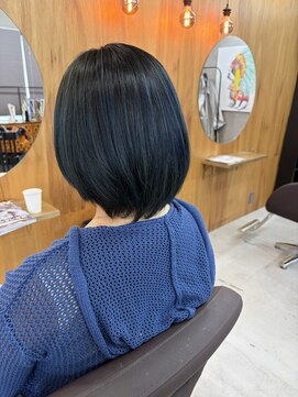 シャングリラアネックス 門真市駅前店(SHANGRH-LA annex) 艶ボブ × ブルーブラック