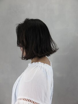 ルッソカルム(Lusso calme) 外ハネボブ/30代40代50代/結べる長さのボブ