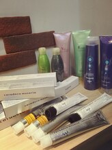 Throneのこだわり.3【こだわりの薬剤とトリートメント】［髪質改善/縮毛矯正/酸性ストレート］