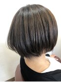 ショートボブ