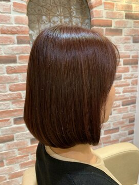 ヴィアンカ(Vianca) シンプルボブ×モーヴピンク