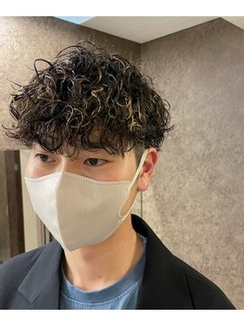 ネクサスアンドコー 錦糸町店(NEXUS&Co.) ハイライト×スパイラルパーマ