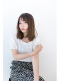 顔まわりレイヤーフェミニンミディ