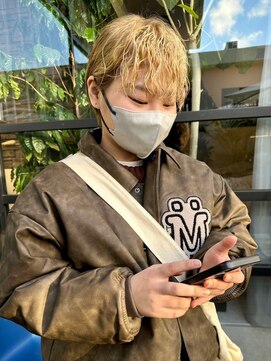 ヴヴ(Bub) hightone color / ブロンド 前髪パーマ