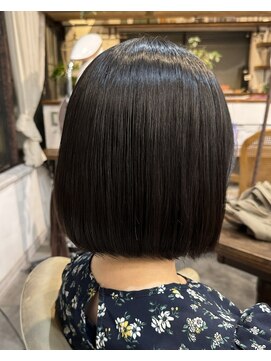 モワ 仙台(Mois) いつまでも触っていたくなる滑らかさ!地毛風ツヤさらボブ