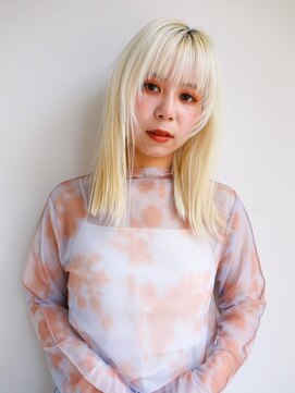 オッジ 西新店(Oggi) ハイトーン　顔周りレイヤー　ワイドバング　ホワイトベージュ