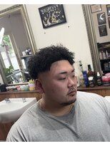 タツミサンジュウサン(TATUMI33)&nbsp;針金パーマ　テーパーフェード