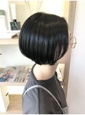 ショートボブ