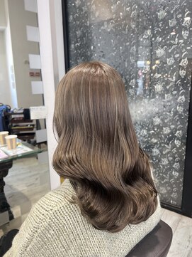 フィラージュ サロンドウィズ(filage SALON DE WITH) ミルキーベージュ/30代/セミロング/船橋/船橋大神宮下