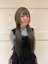 ビーハイブアヴェダ PARCO2店(BEHIVE AVEDA)&nbsp;ロングウルフ×グレー【三橋由奈】